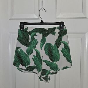 Show Me Your Mumu Small Tropical Leaf Shorts